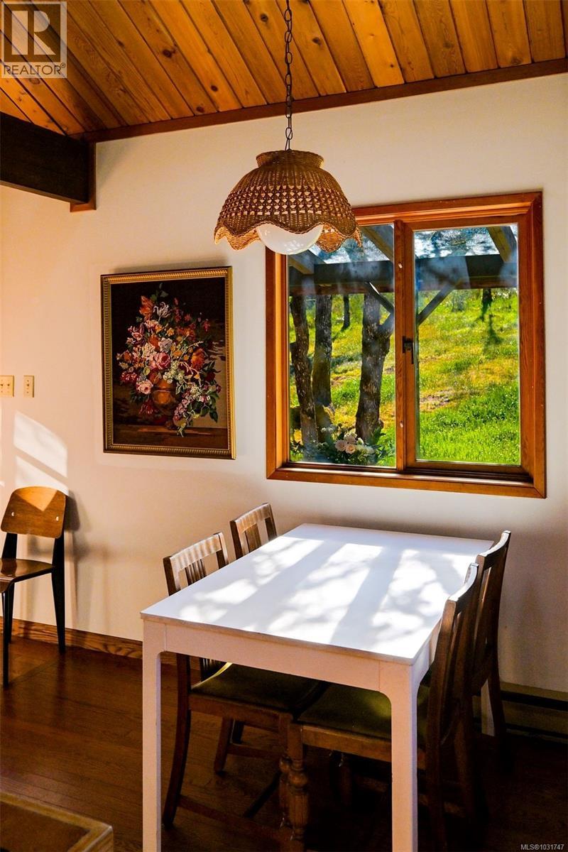  6587 West Saanich Road, Central Saanich