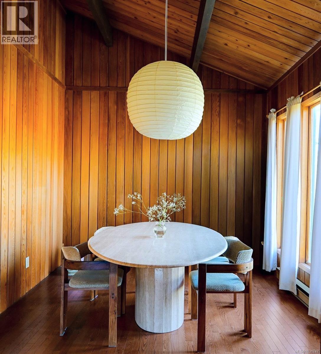  6587 West Saanich Road, Central Saanich