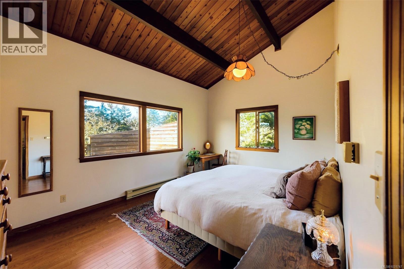  6587 West Saanich Road, Central Saanich