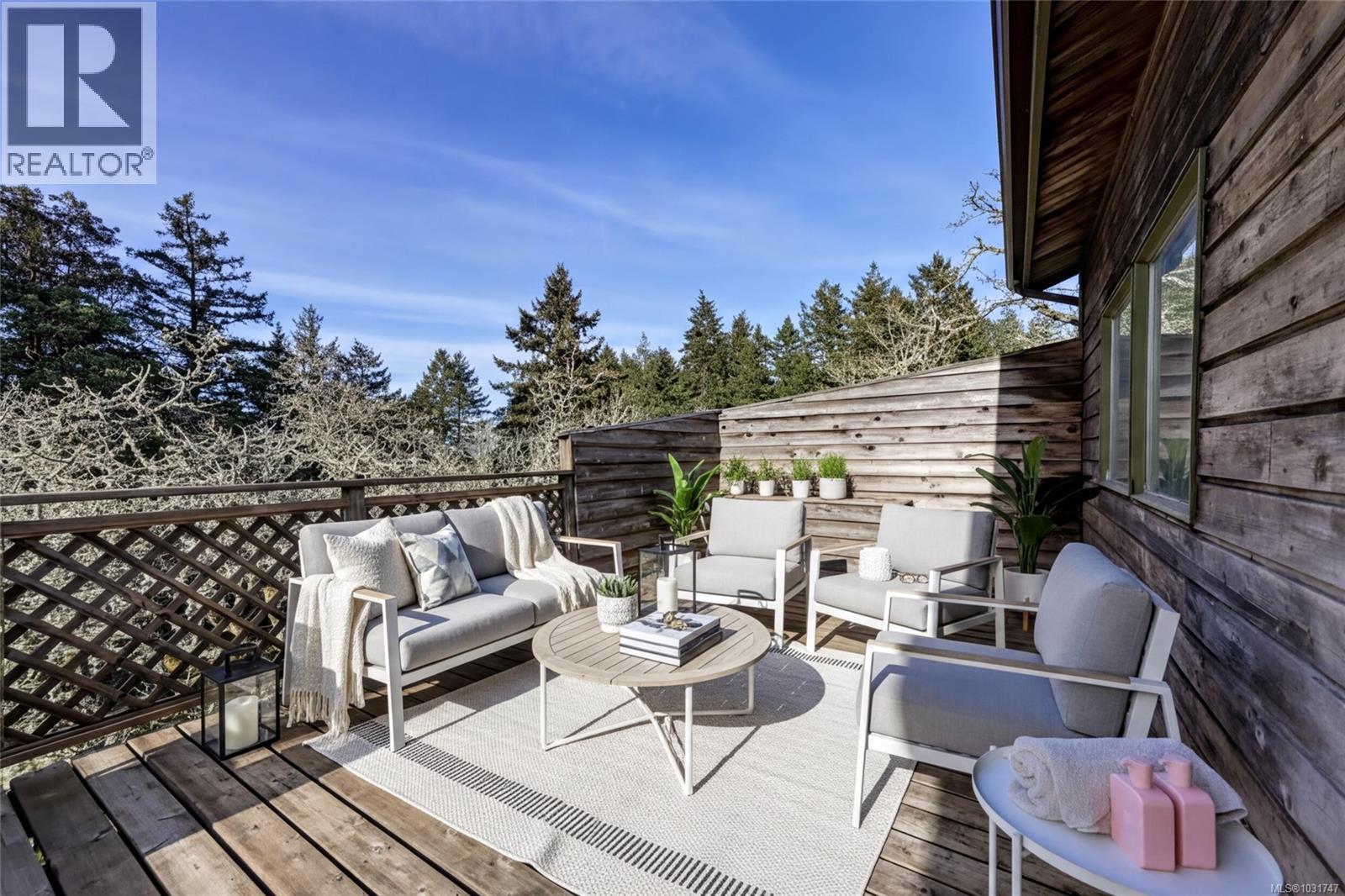  6587 West Saanich Road, Central Saanich