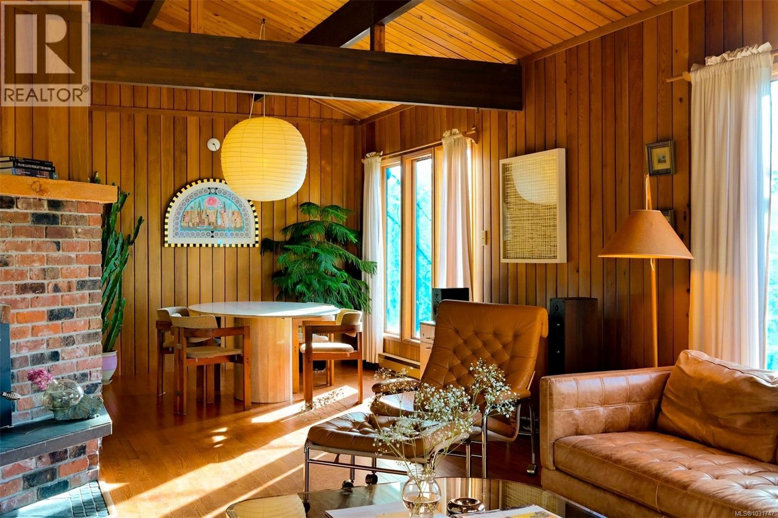  6587 West Saanich Road, Central Saanich