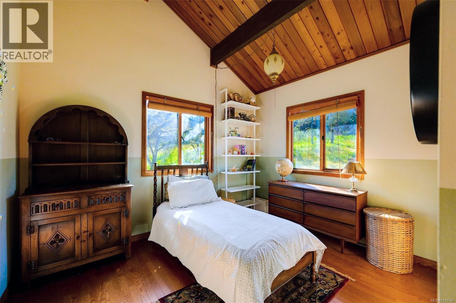  6587 West Saanich Road, Central Saanich