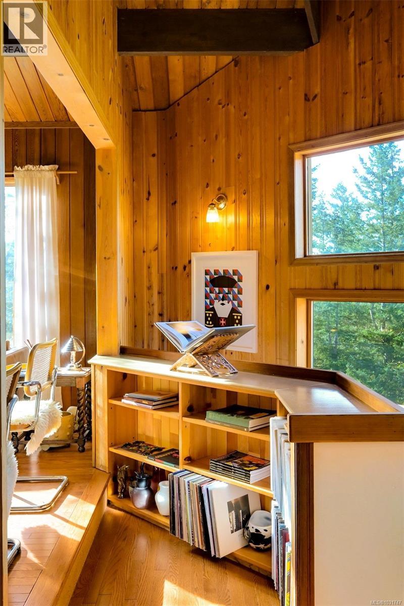  6587 West Saanich Road, Central Saanich