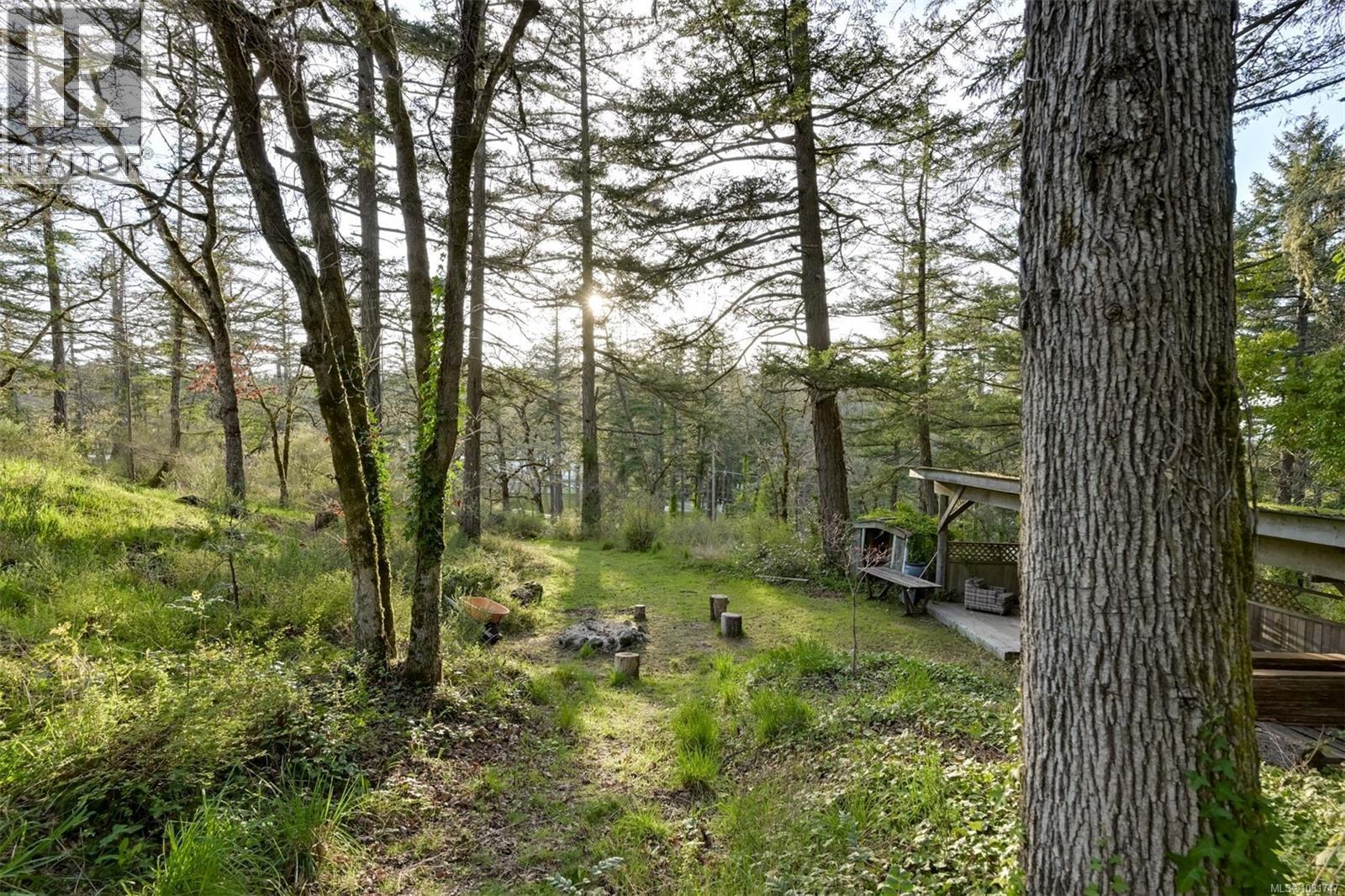  6587 West Saanich Road, Central Saanich