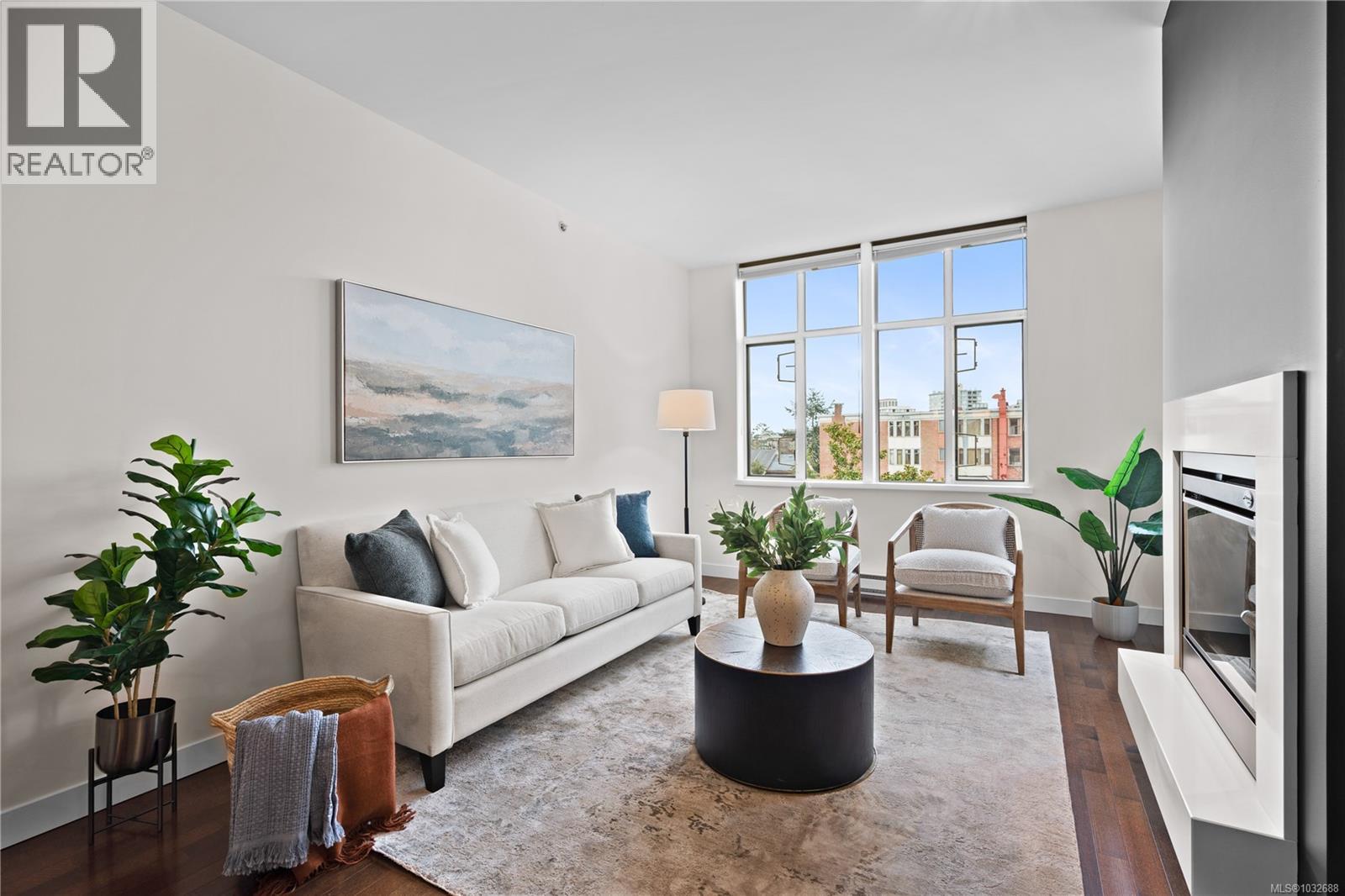 415 999 Burdett Ave, Victoria