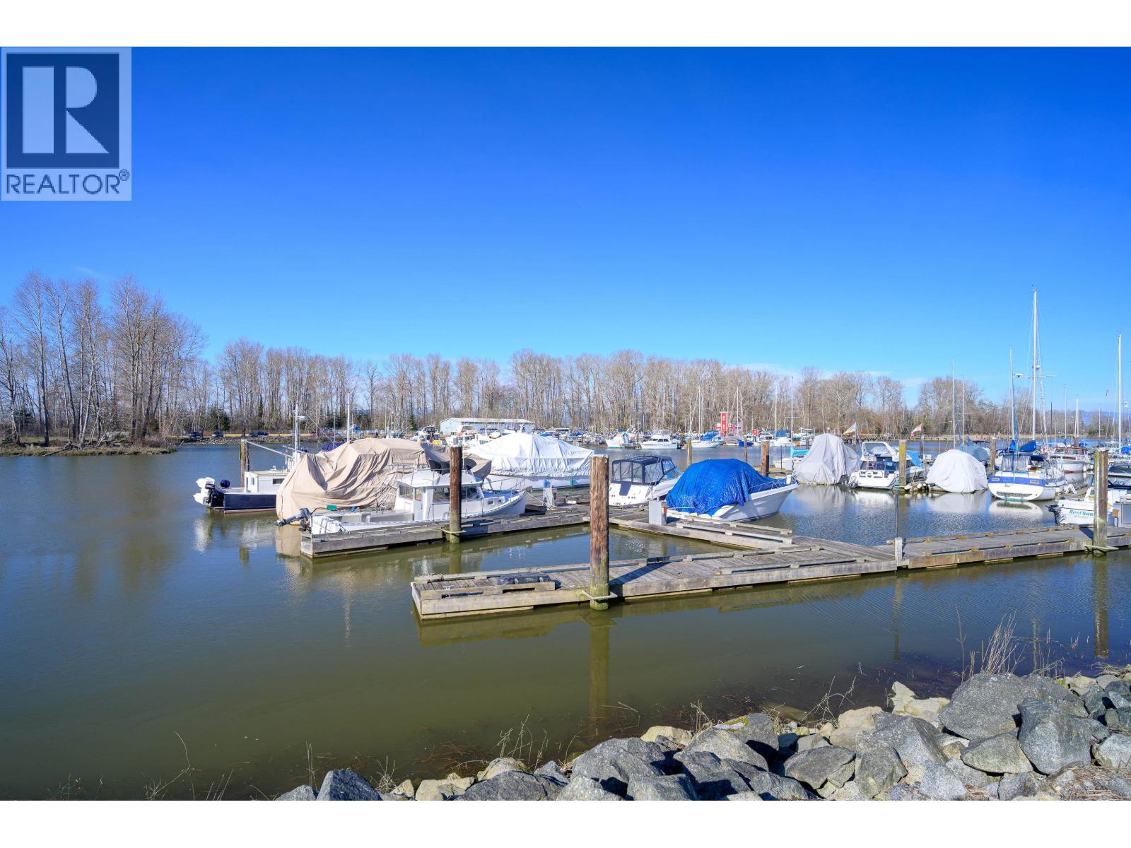 #110-4803 48 Avenue, Delta