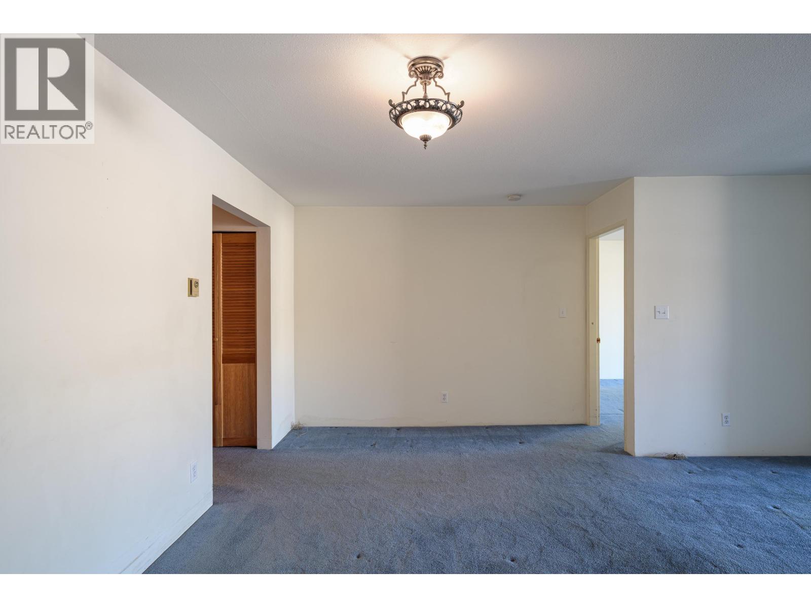 #110-4803 48 Avenue, Delta