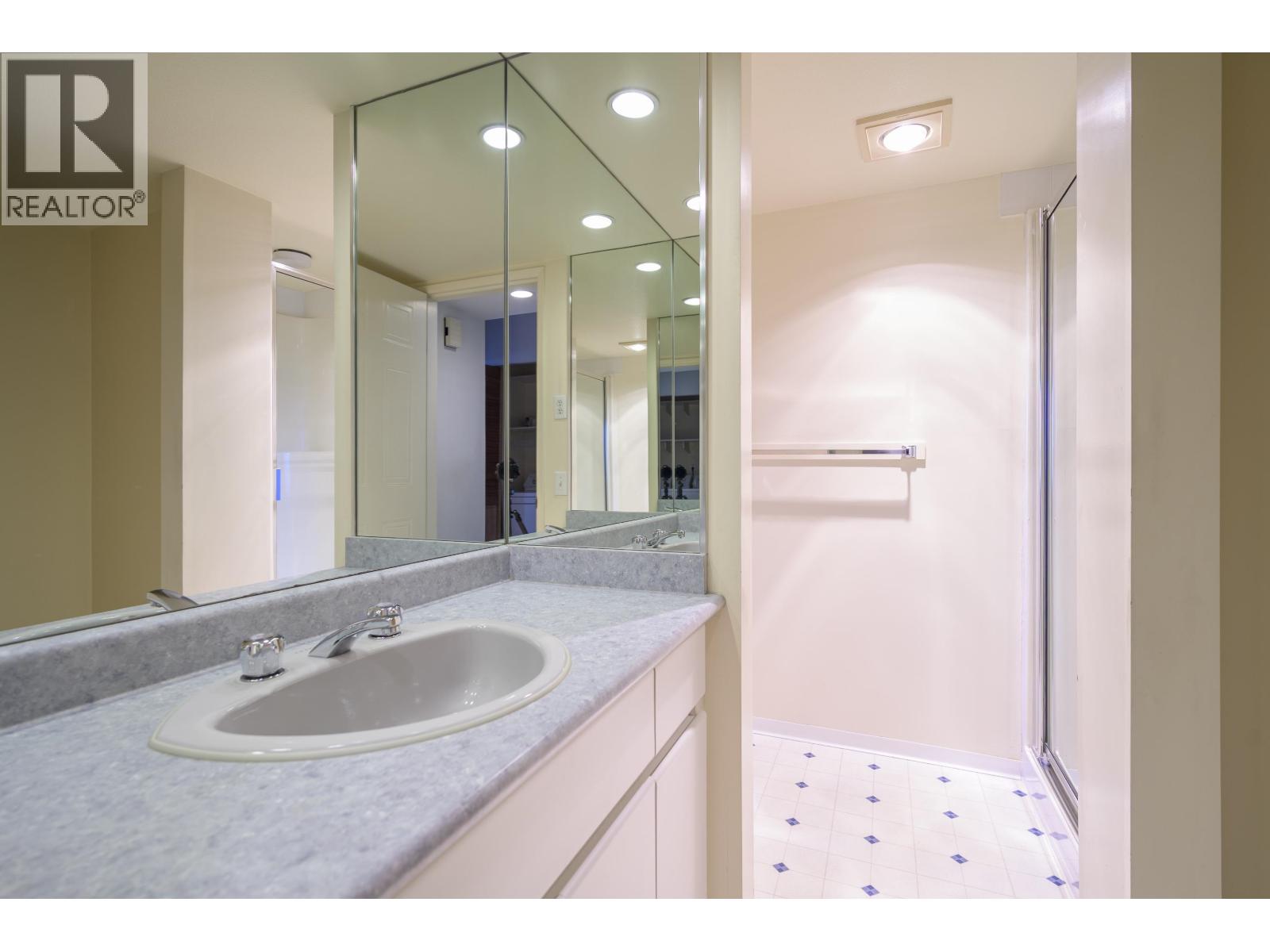 #110-4803 48 Avenue, Delta