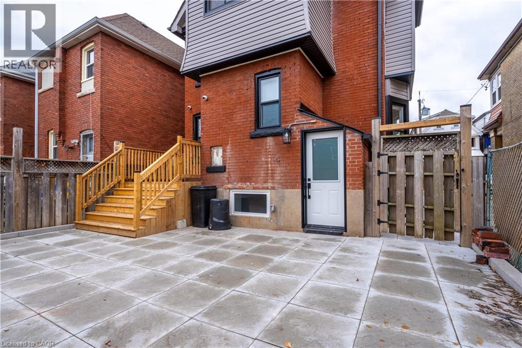 204 BALSAM AVENUE S - 48