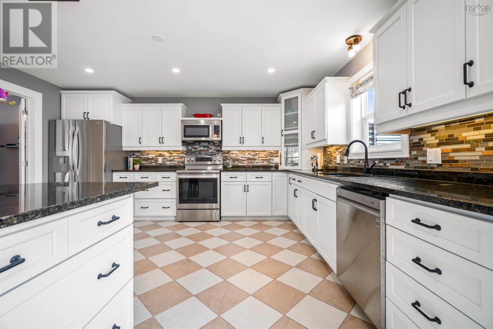 Property 9 of 49 of 86 Summer Field Way