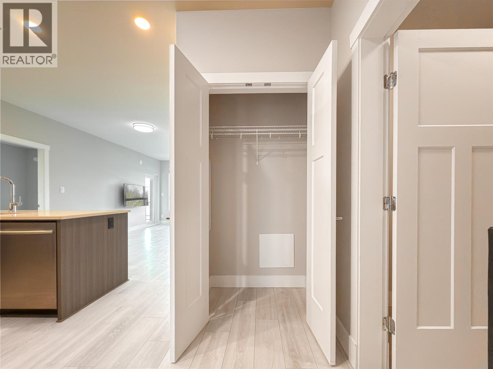 #323-4690 HAWK Lane, Tsawwassen