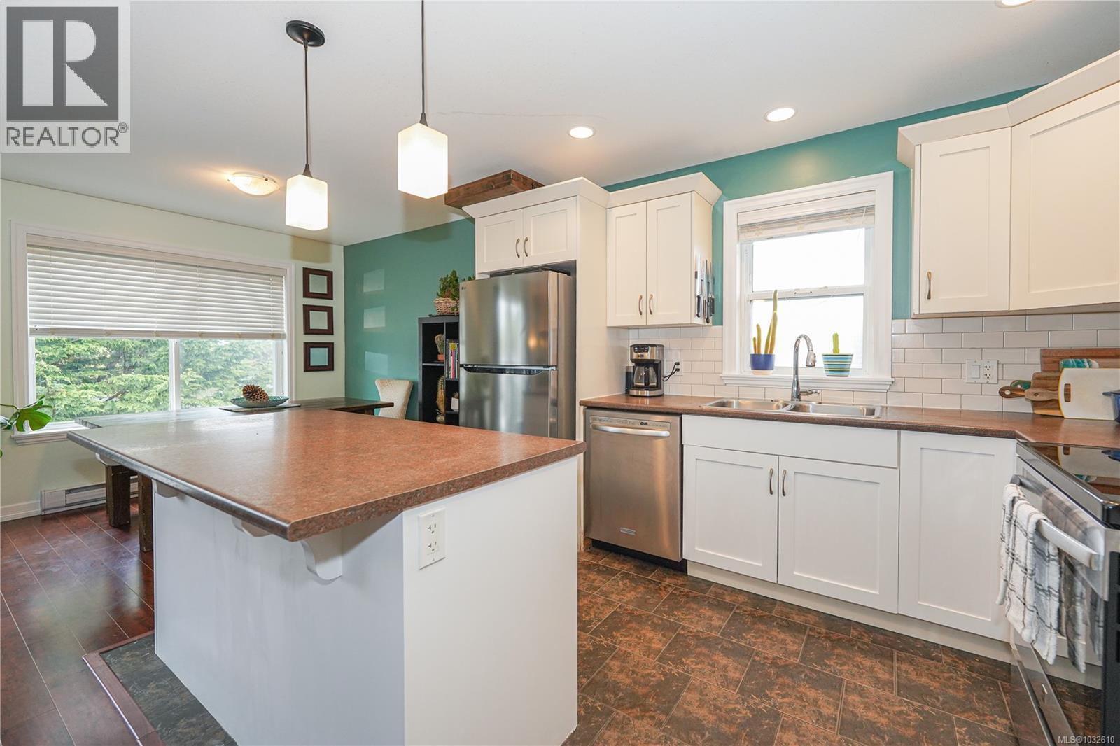 115 2260 Maple Avenue North, Sooke