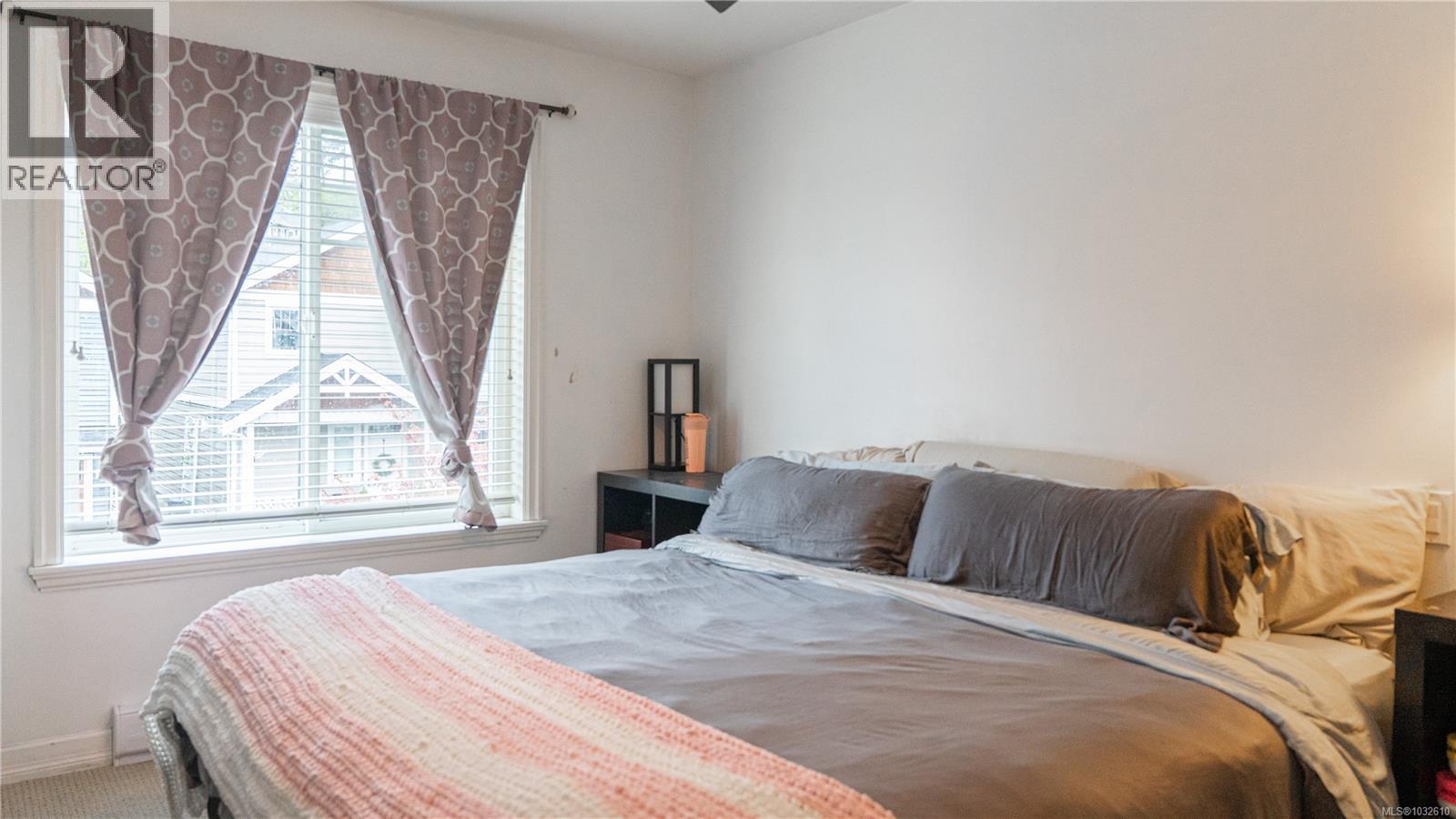#115 2260 Maple Ave N - 21