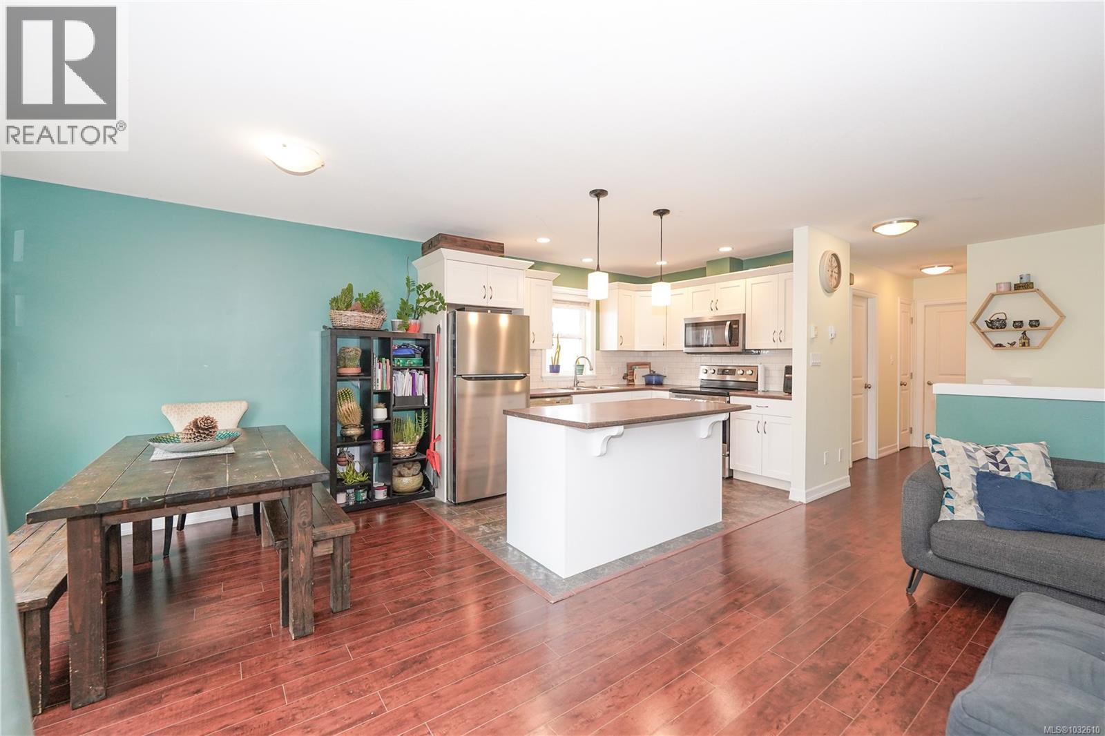 115 2260 Maple Avenue North, Sooke