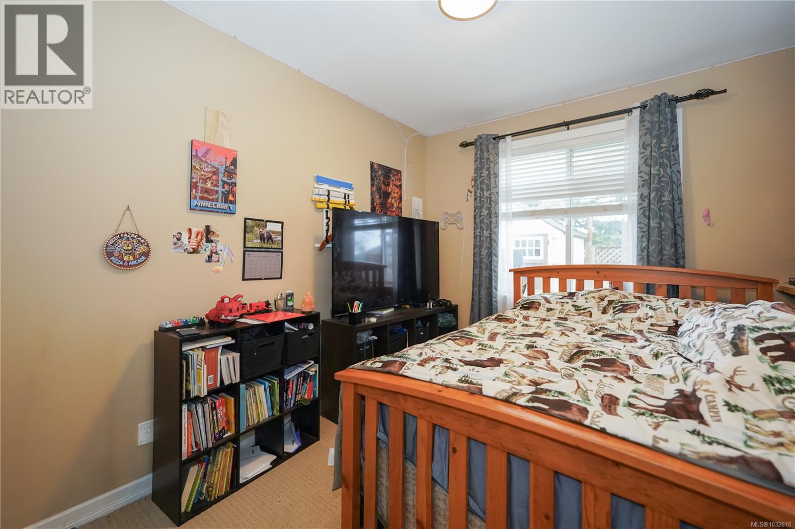 #115 2260 Maple Ave N - 34
