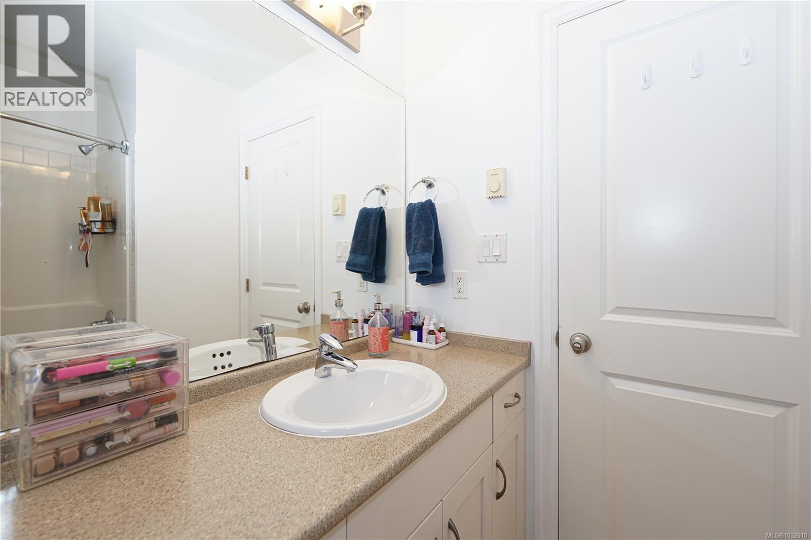 115 2260 Maple Avenue North, Sooke