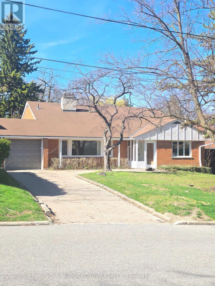 66 HAWKSBURY DRIVE - 1