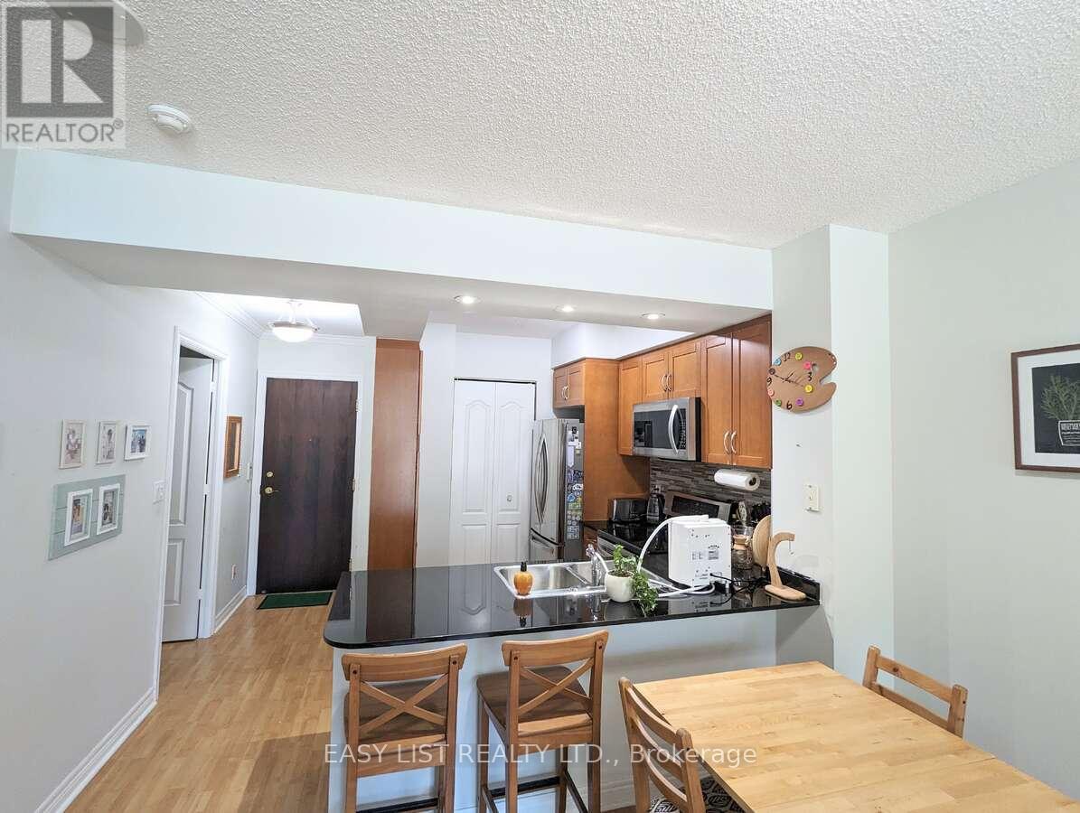 #222 38 WILLIAM CARSON CRESCENT - 6