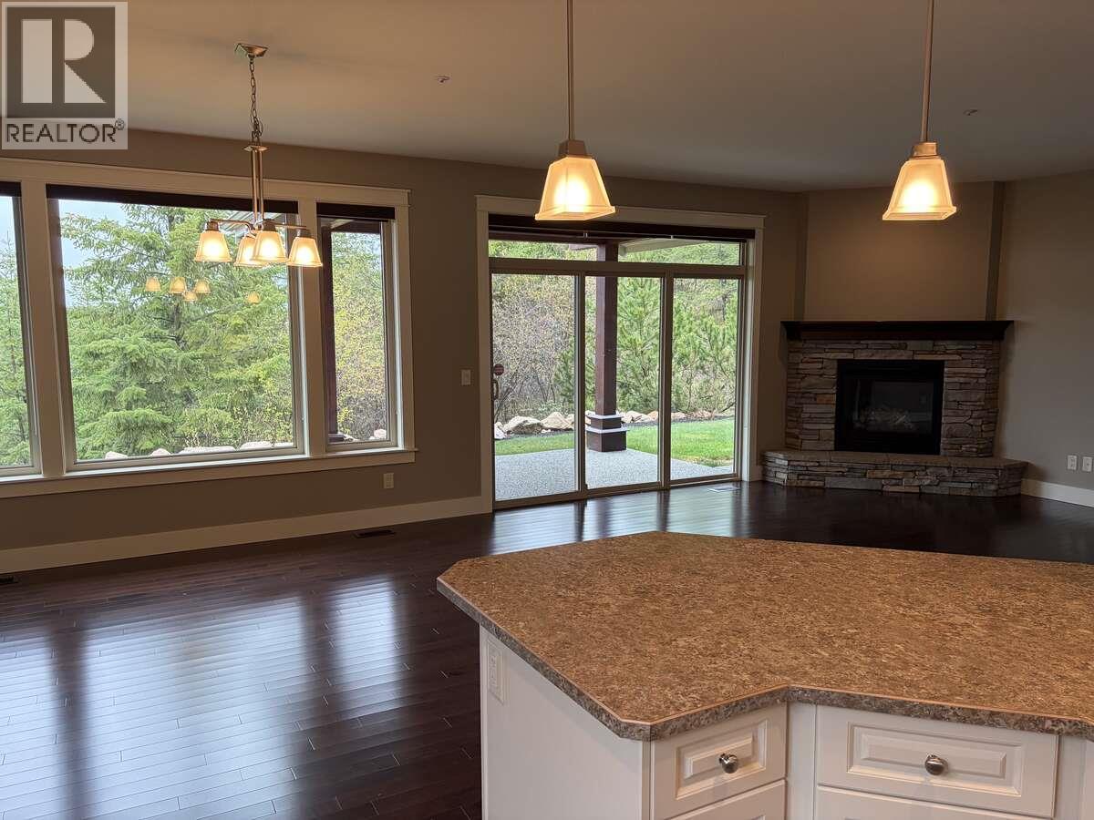 501 Longspoon Bay, Vernon