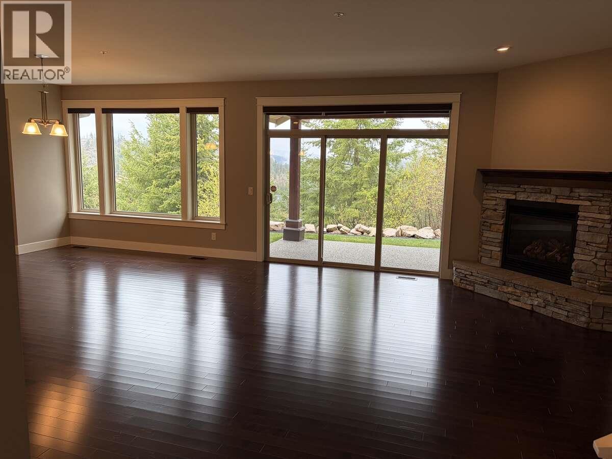 501 Longspoon Bay, Vernon