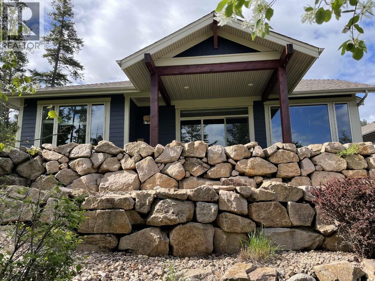 501 Longspoon Bay, Vernon