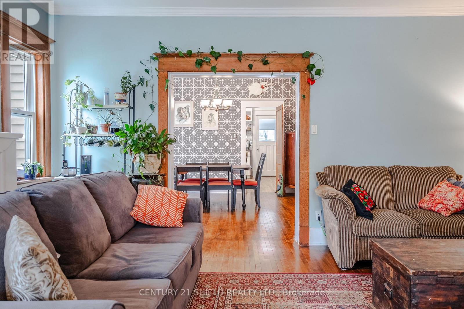 114 GLOUCESTER STREET N — photo 13