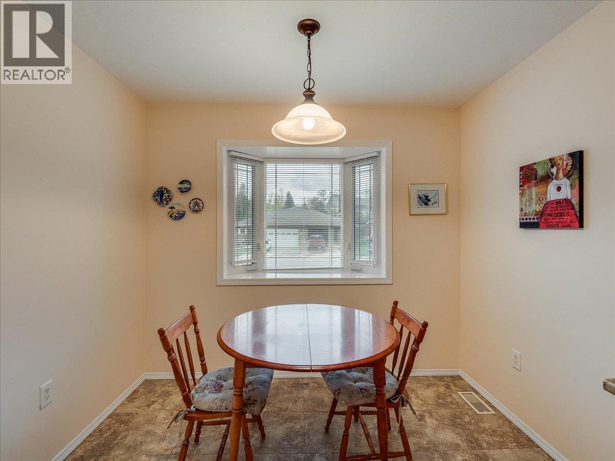 7136 Wright Way - 8