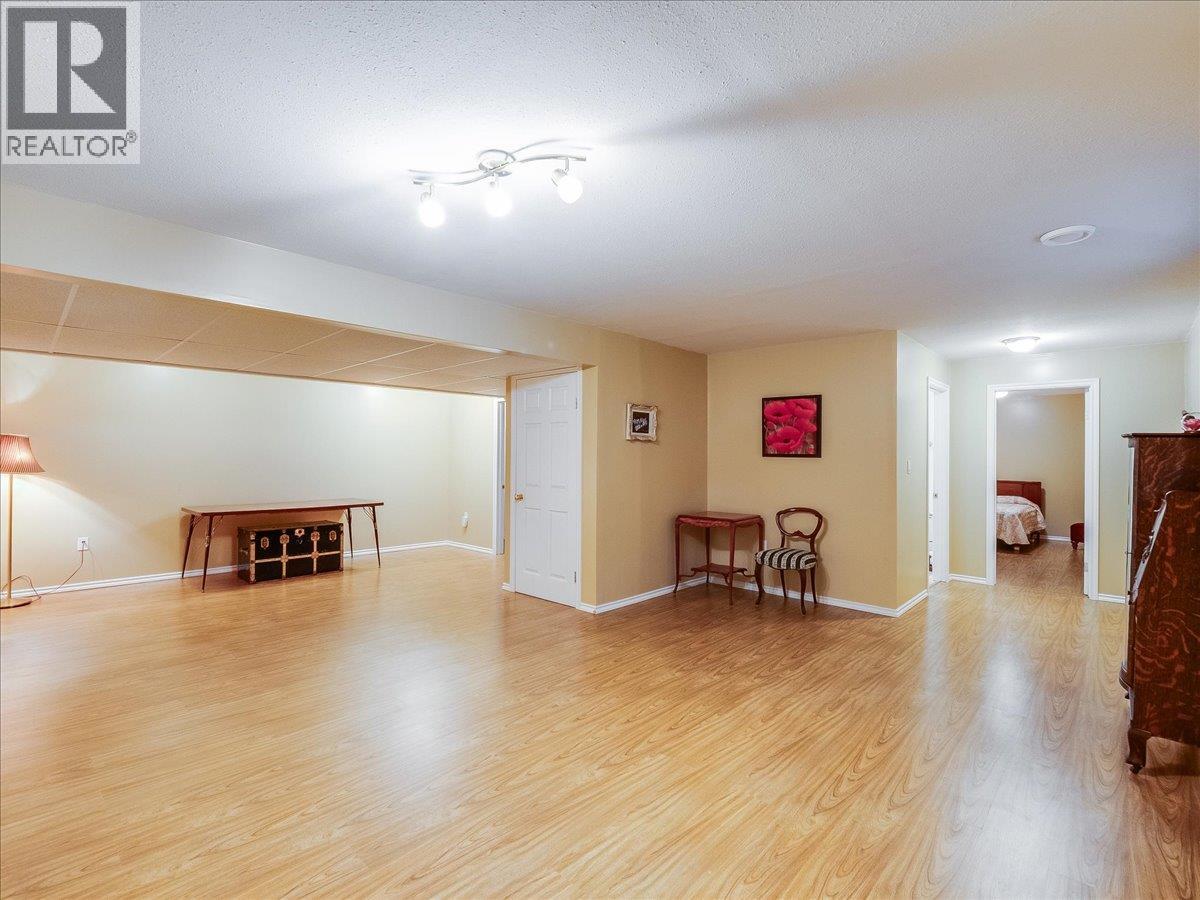 7136 Wright Way - 30