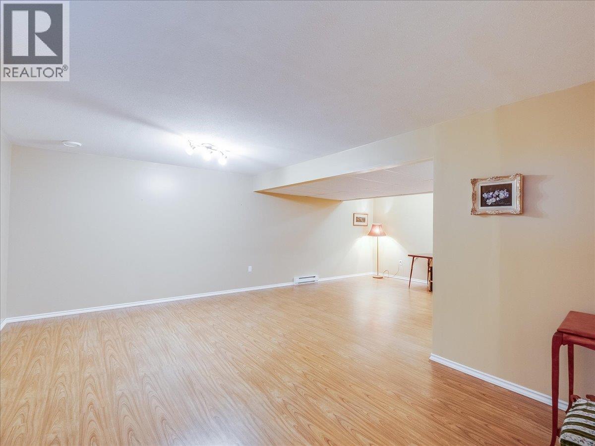 7136 Wright Way - 32