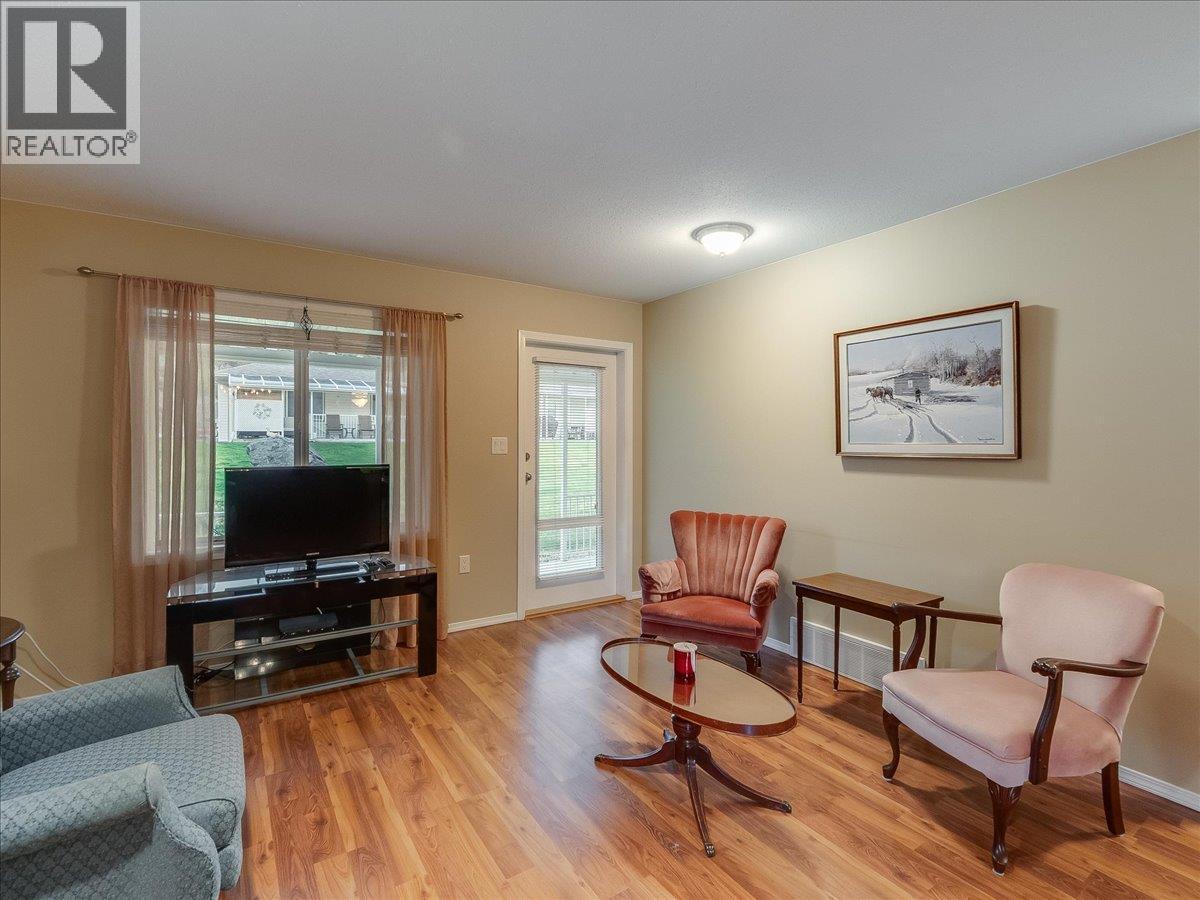 7136 Wright Way - 10