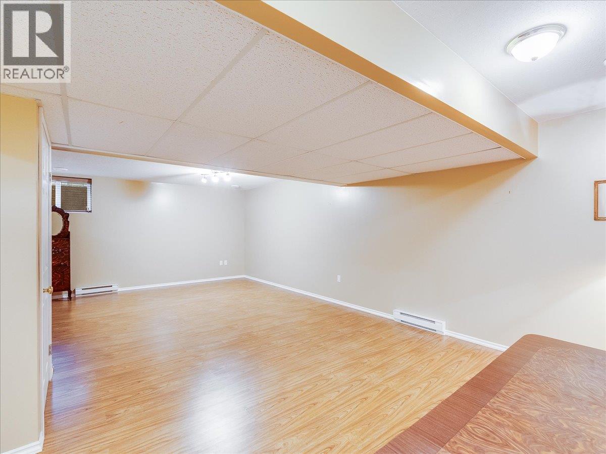 7136 Wright Way - 31