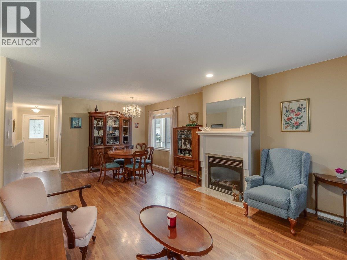 7136 Wright Way - 9