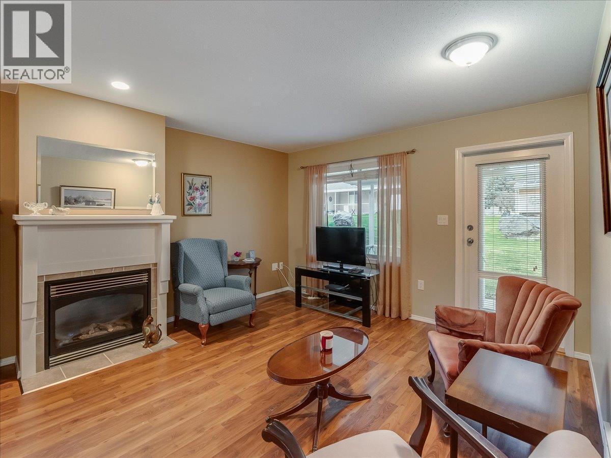 7136 Wright Way - 11