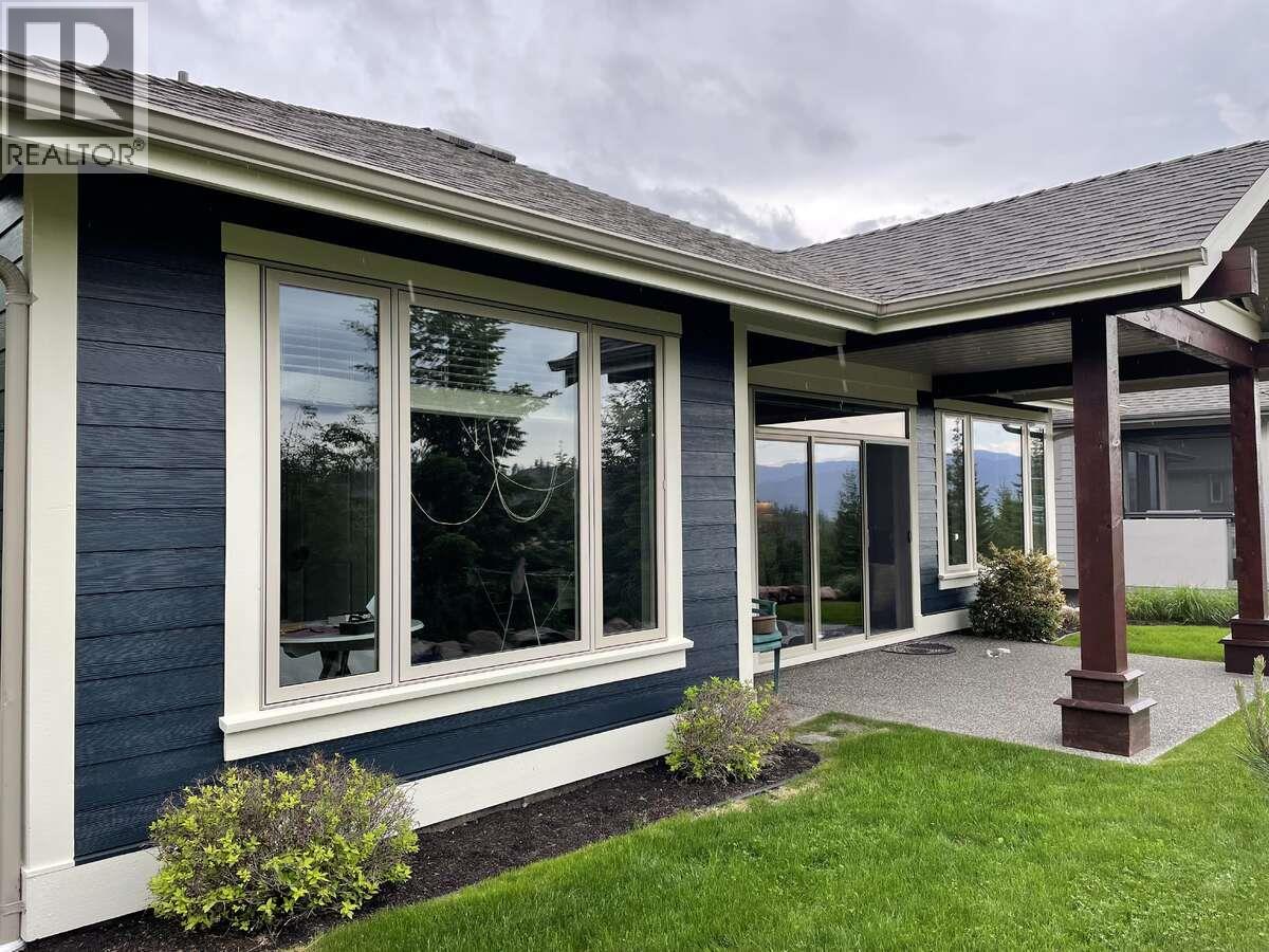 501 Longspoon Bay, Vernon