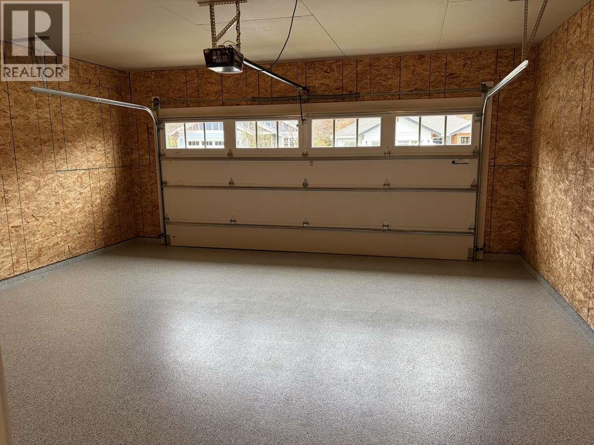 501 Longspoon Bay, Vernon