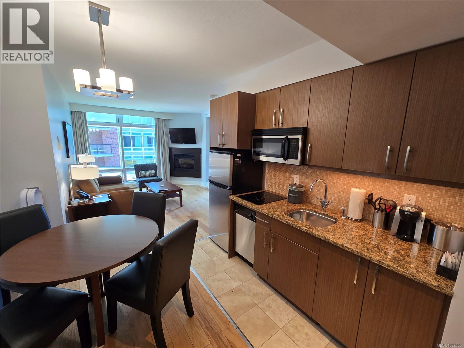 #A316 810 Humboldt St - 6