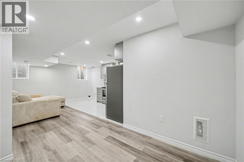 24 DERBY Drive, Caledonia, Ontario, N3W0C1 — Photo 8