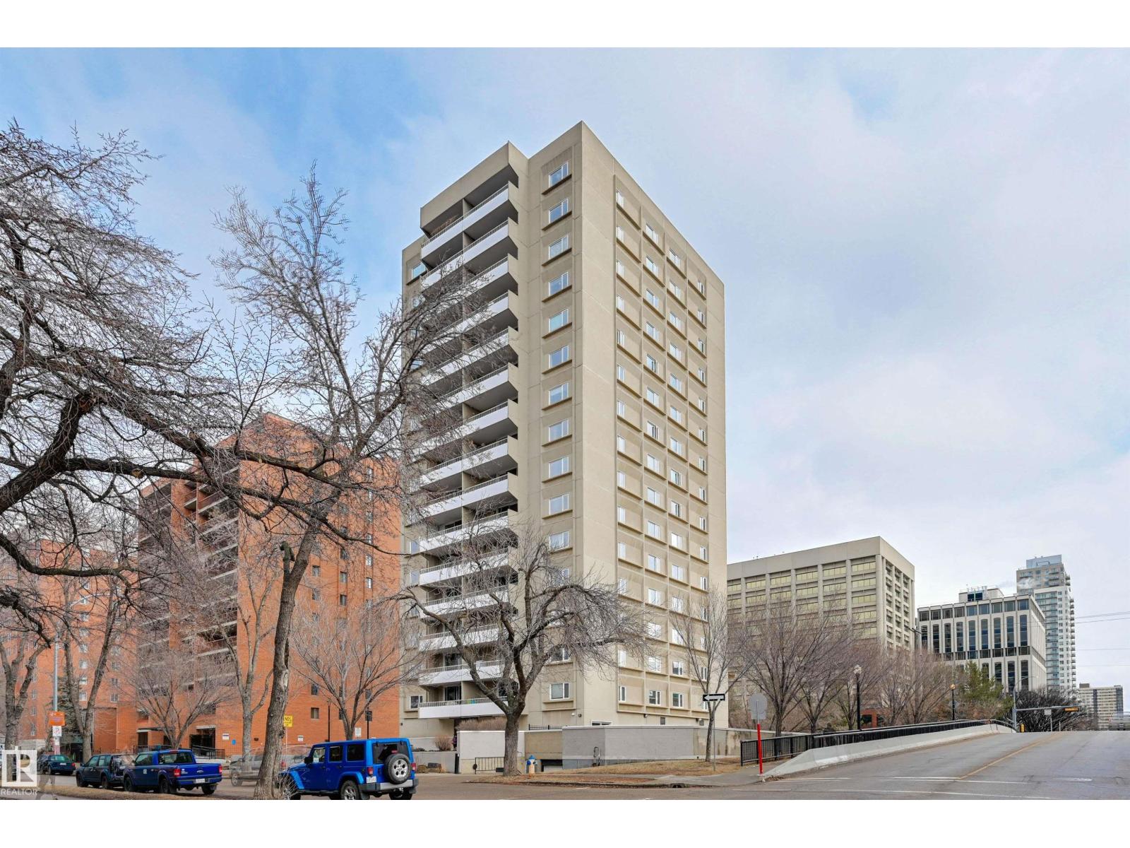 #1202 9909 110 ST NW NW - 1