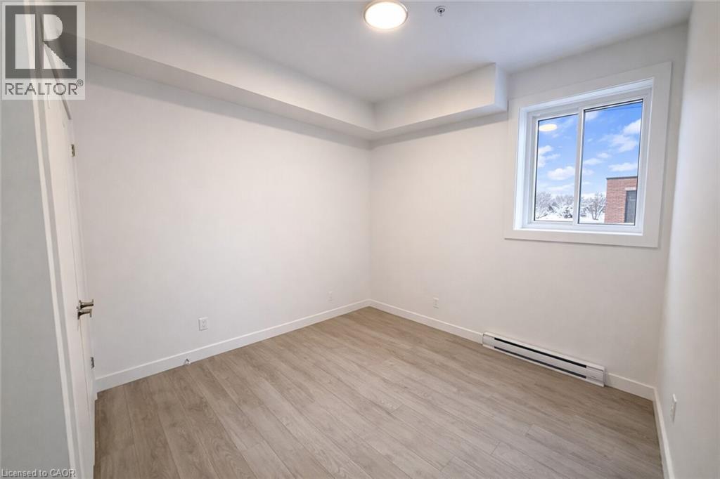 228 MARGARET Avenue, Kitchener, Ontario, N2H4J5 — Photo 7