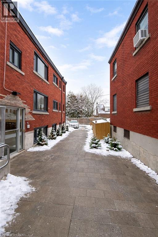 228 MARGARET Avenue, Kitchener, Ontario, N2H4J5 — Photo 5