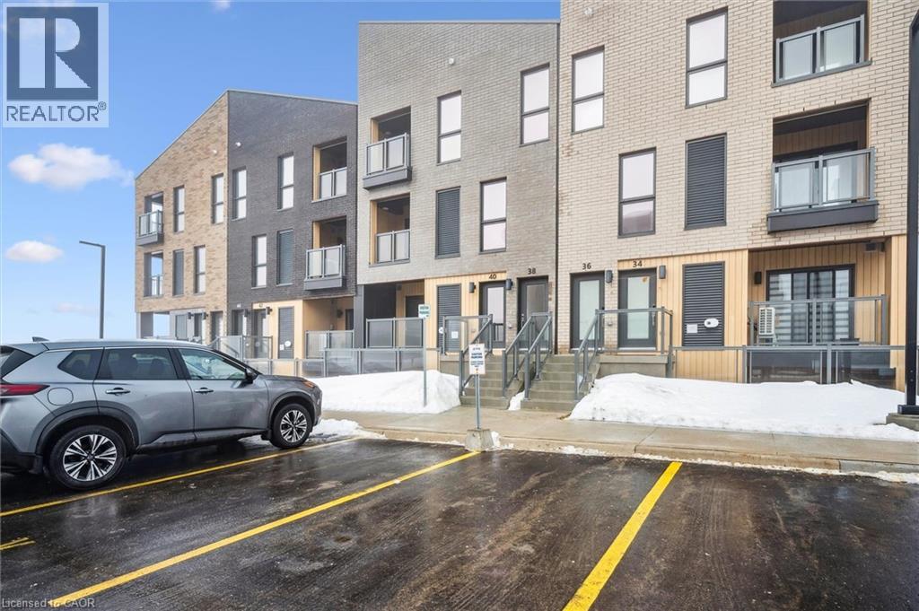 40 URBANE Boulevard, Kitchener, Ontario, N2E0H8 — Photo 5