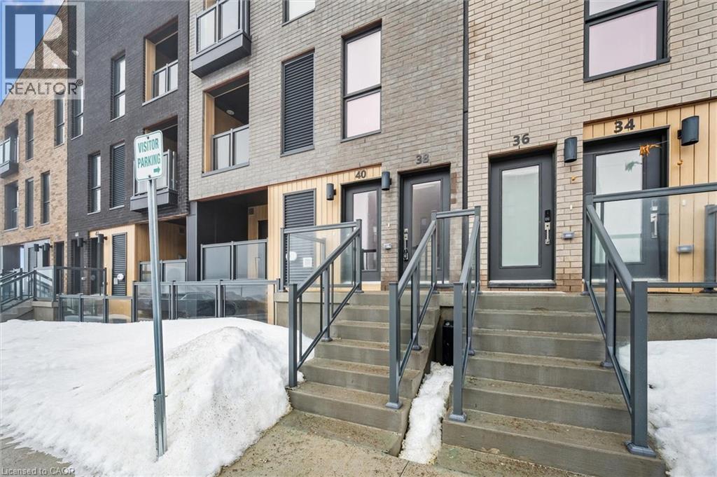 40 URBANE Boulevard, Kitchener, Ontario, N2E0H8 — Photo 6