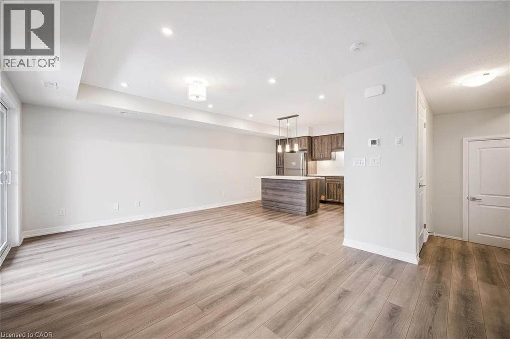 40 URBANE Boulevard, Kitchener, Ontario, N2E0H8 — Photo 8