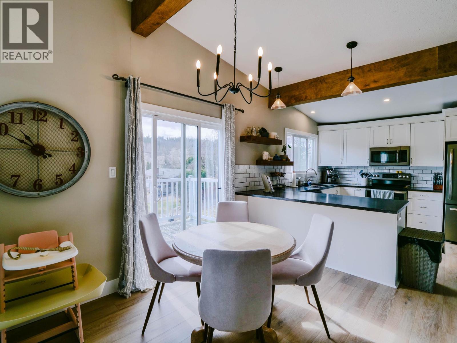 120 LINDSAY STREET - 13