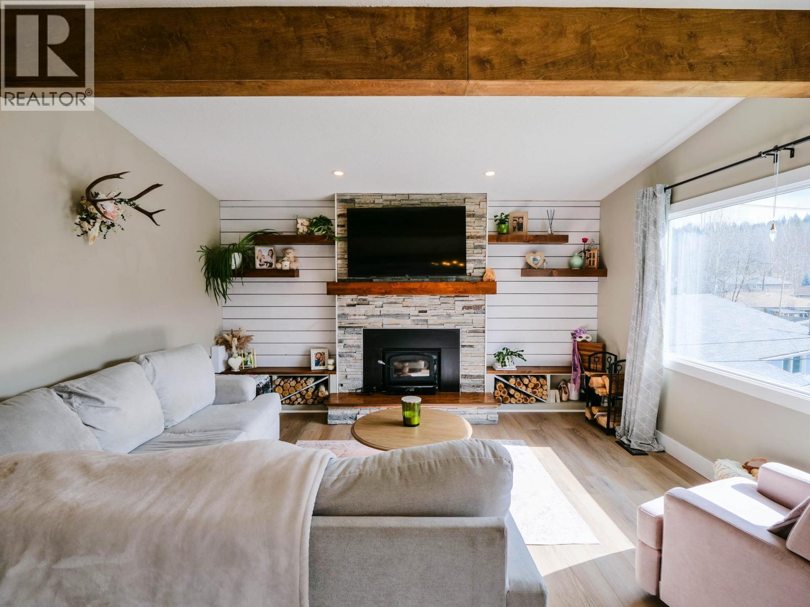 120 LINDSAY STREET - 14