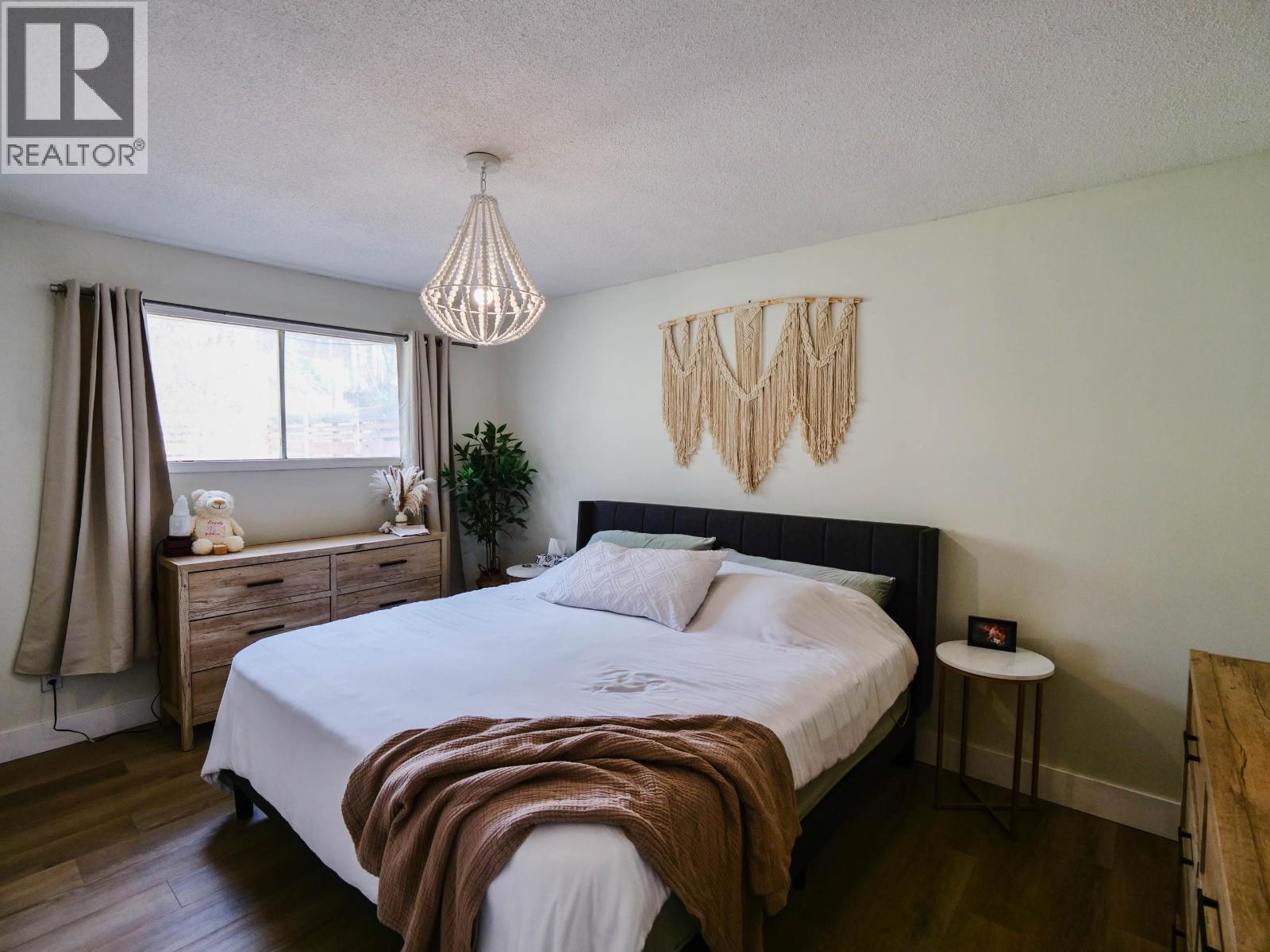 120 LINDSAY STREET - 19