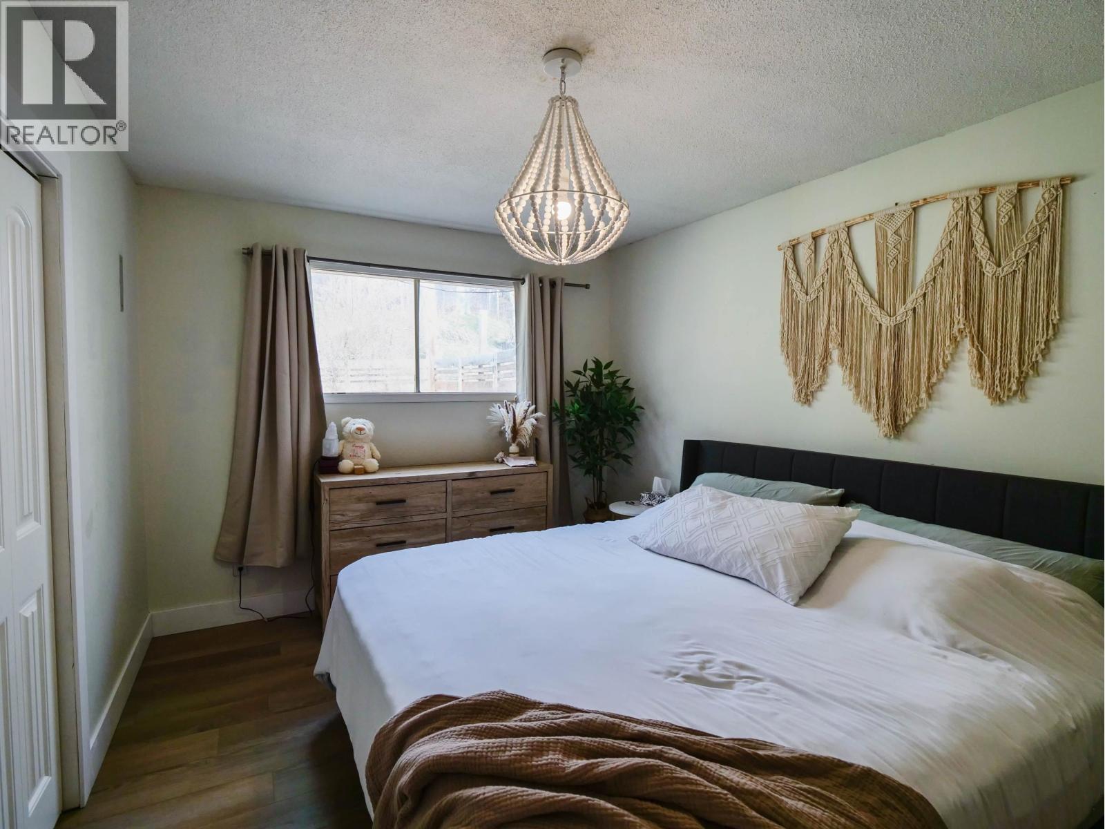 120 LINDSAY STREET - 20