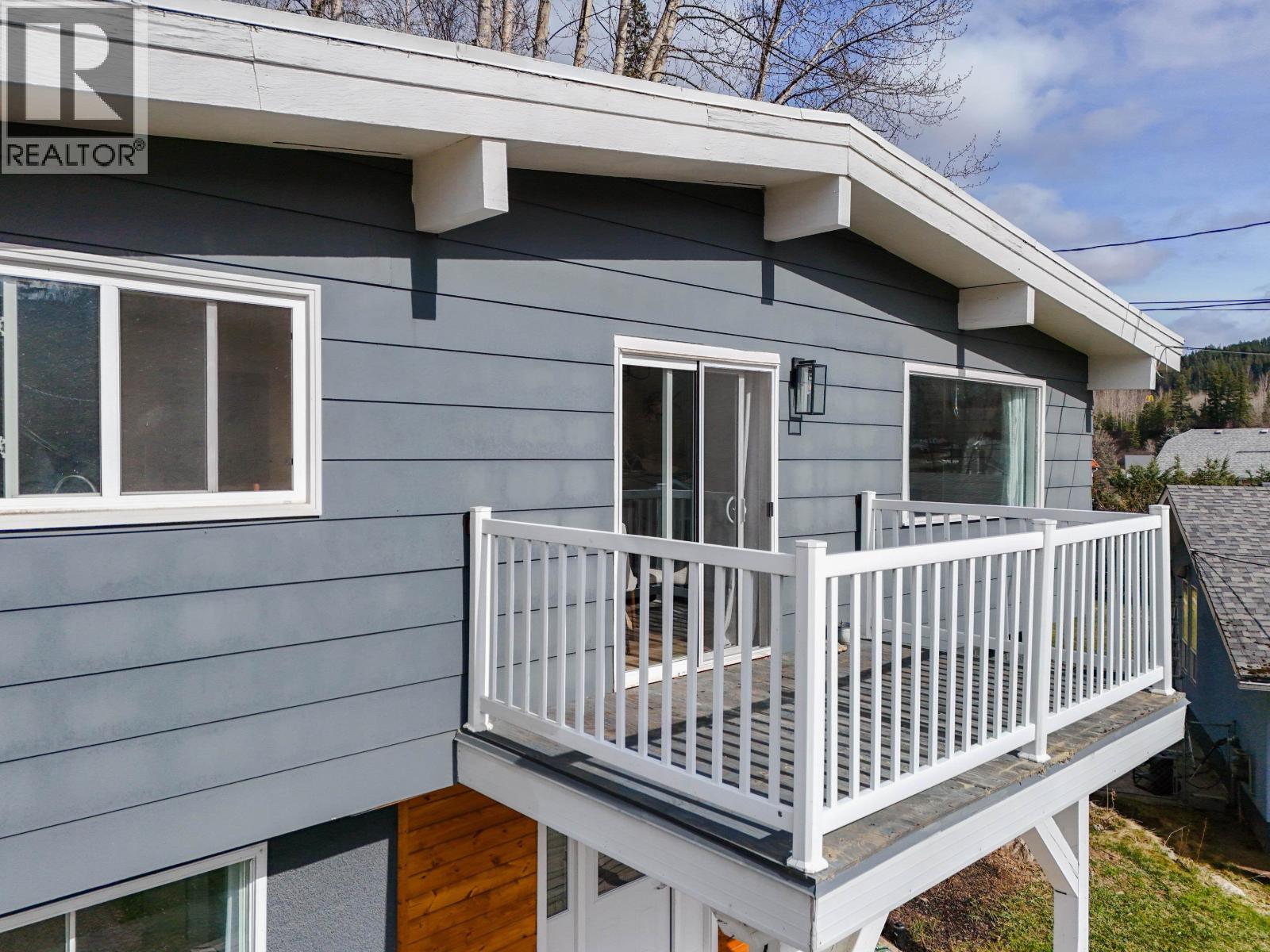 120 LINDSAY STREET - 26