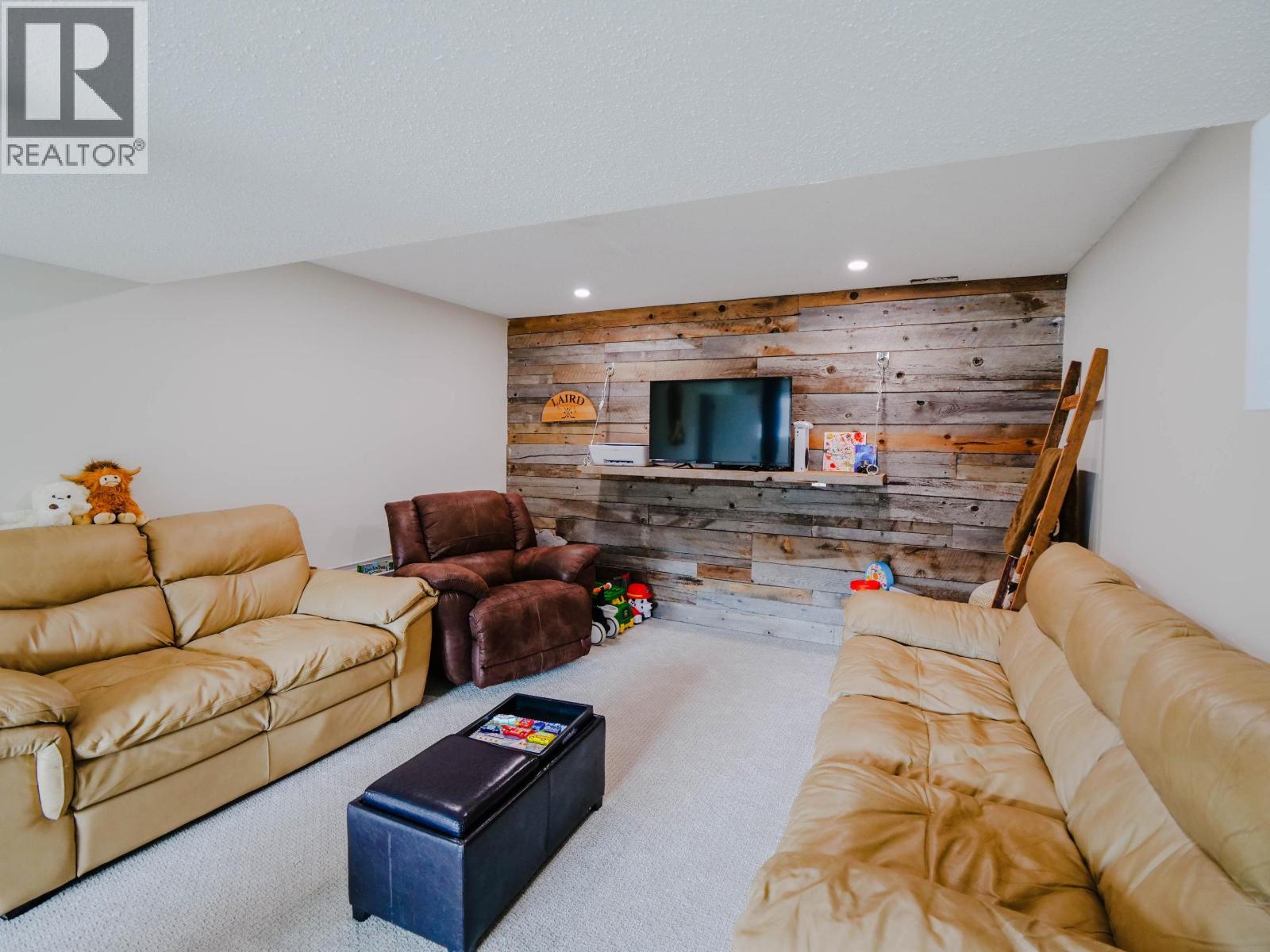 120 LINDSAY STREET - 9