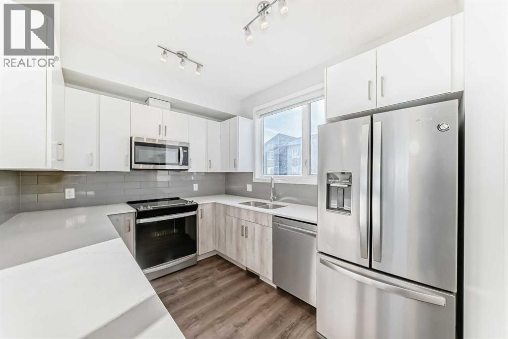 263 REDSTONE BOULEVARD NE - 4